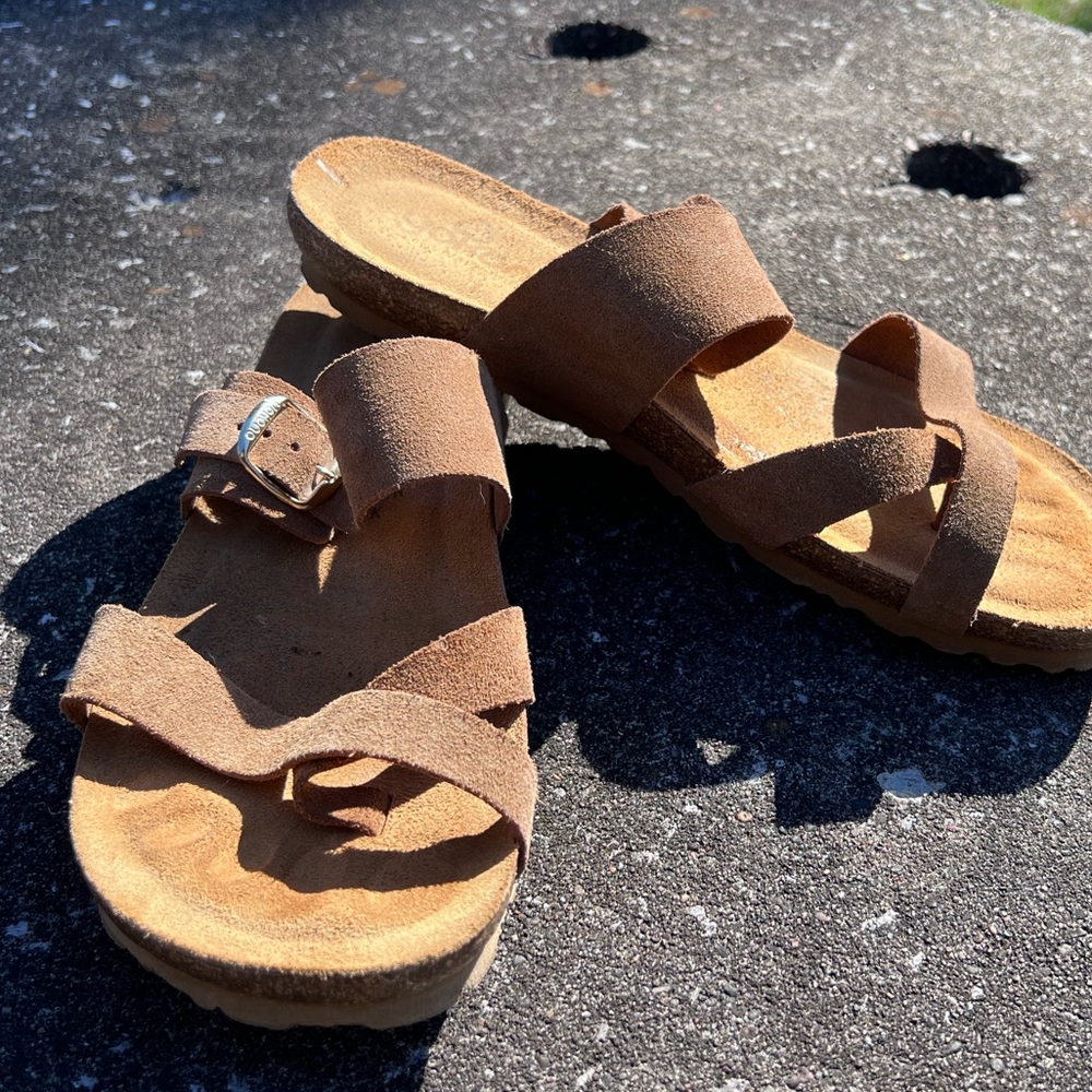 Bundle Yokono Toe Sandals & Clark’s Flats - image 2